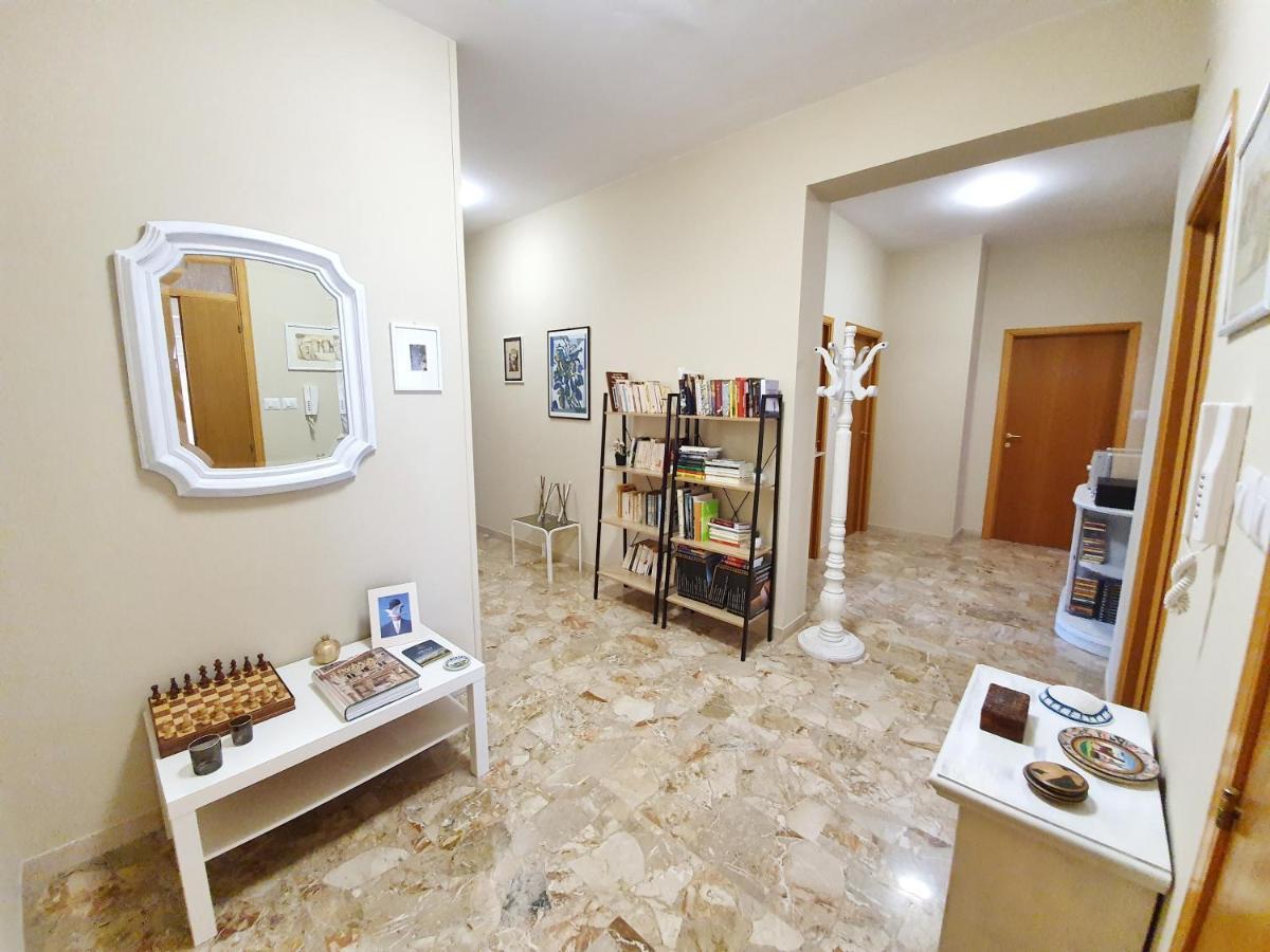 Affittacamere Zona Caserma-Stazione Фолиньо Экстерьер фото